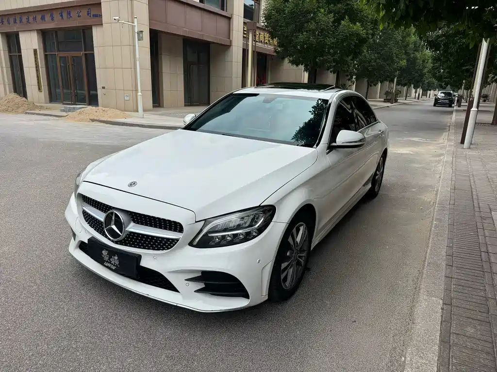 Mercedes-Benz C-Class 2019