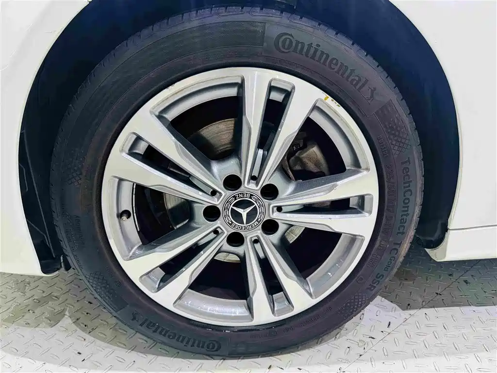 Mercedes-Benz C-Class — миниатюра 10