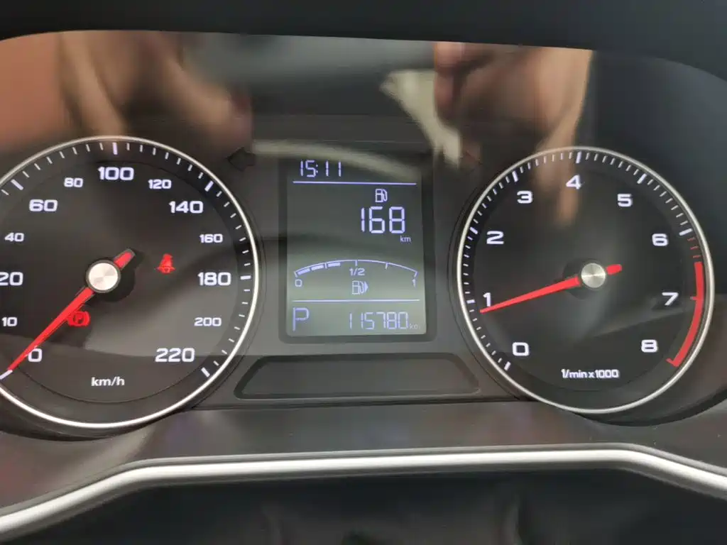 Roewe RX3 — миниатюра 12