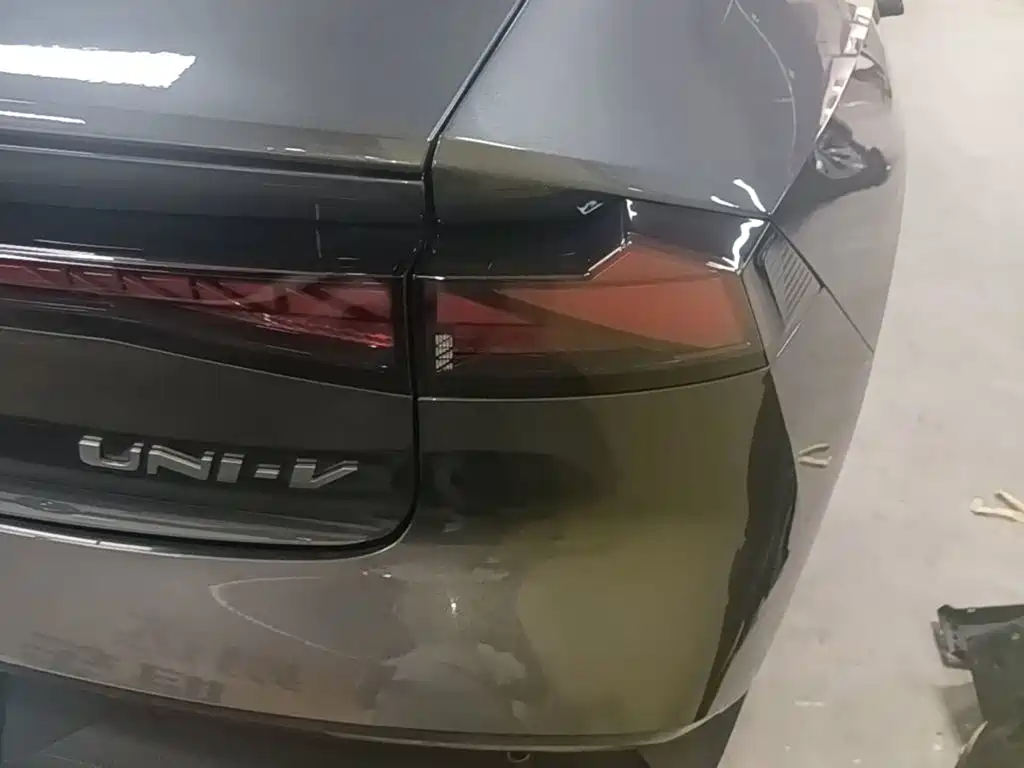Changan UNI-V — миниатюра 8