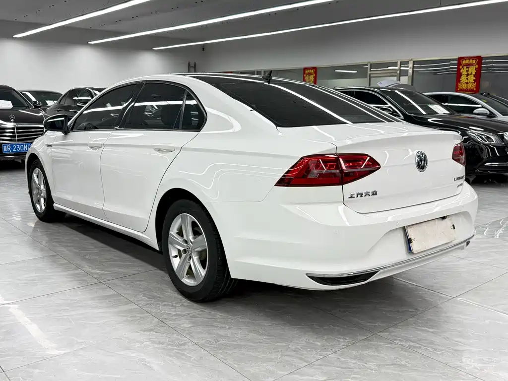 Volkswagen Lamando 2019 230TSI DSG VI
