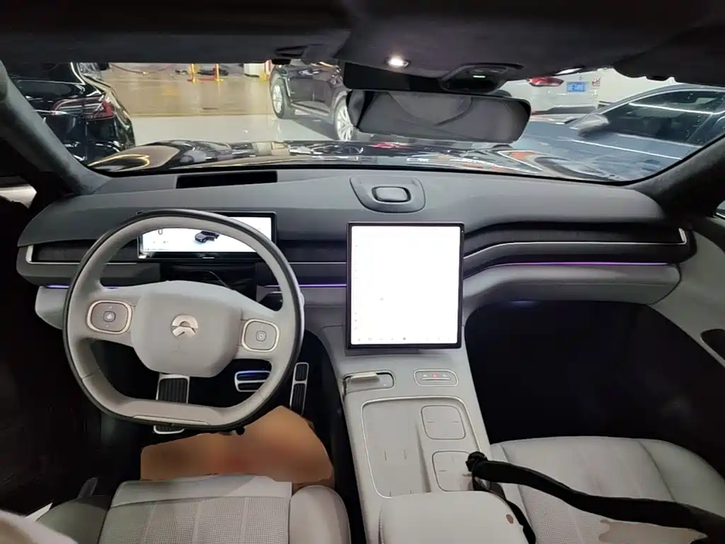 NIO ES8 — миниатюра 10