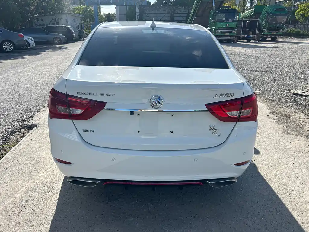 Buick Excelle — миниатюра 8