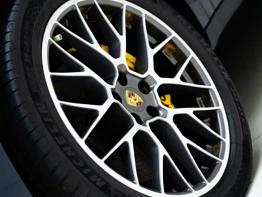 Porsche Macan — миниатюра 6
