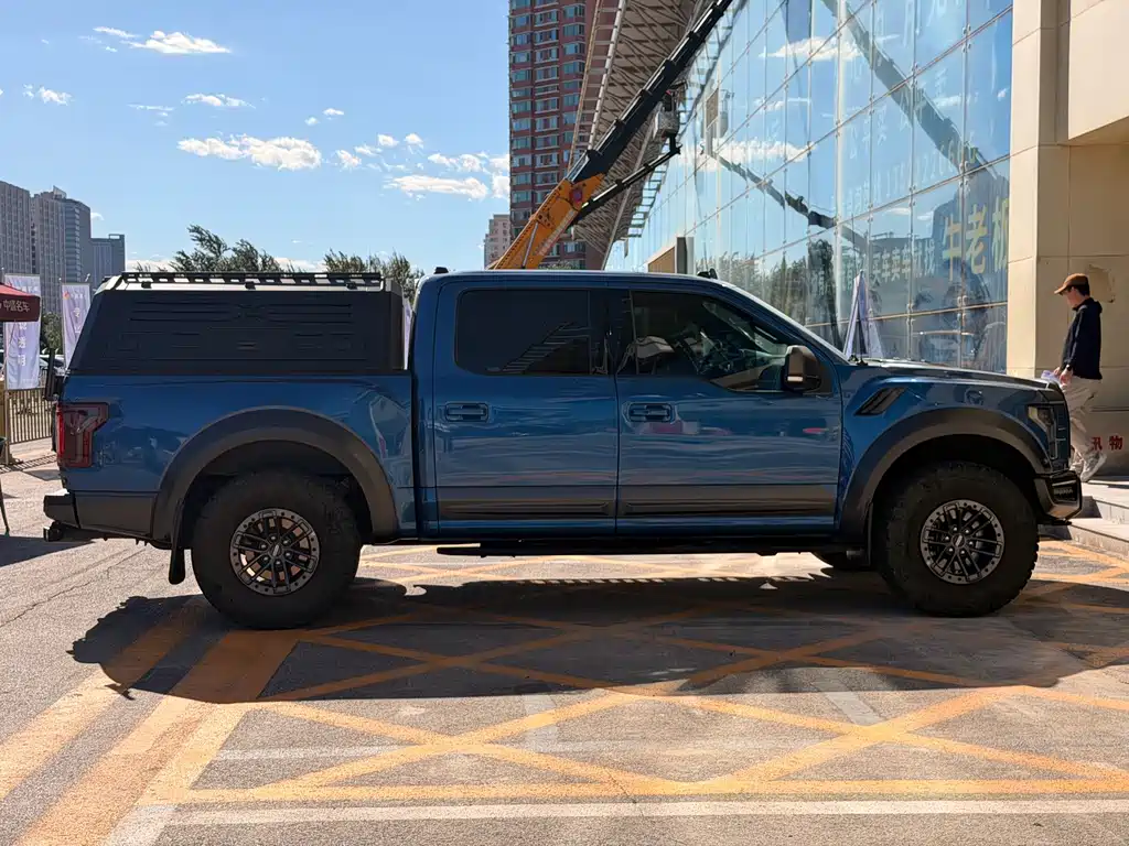 Ford F-150 Raptor — миниатюра 4