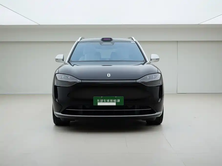 AITO AITO M9 — миниатюра 2
