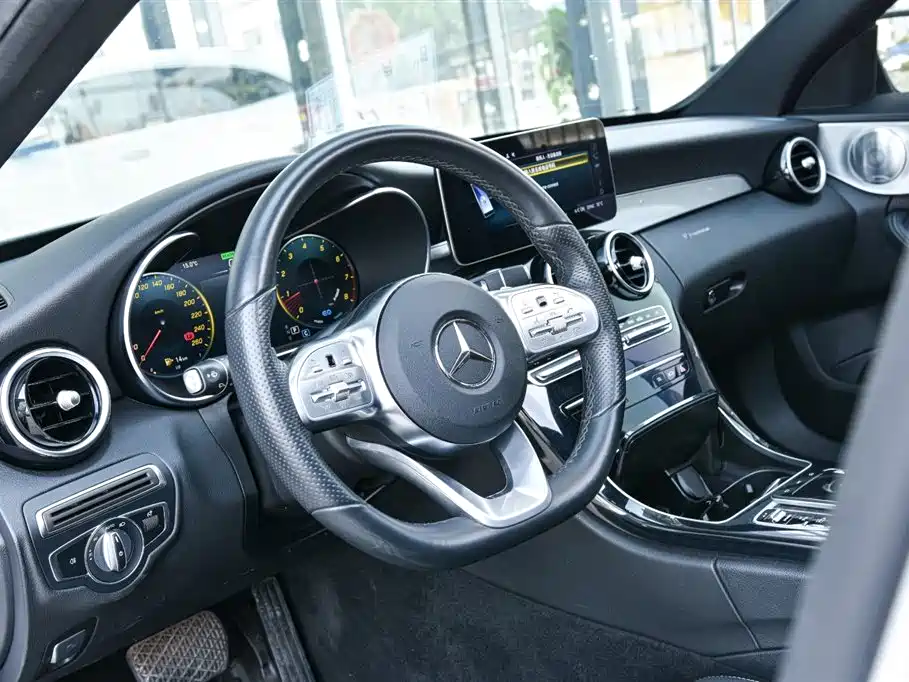 Mercedes-Benz C-Class — миниатюра 7