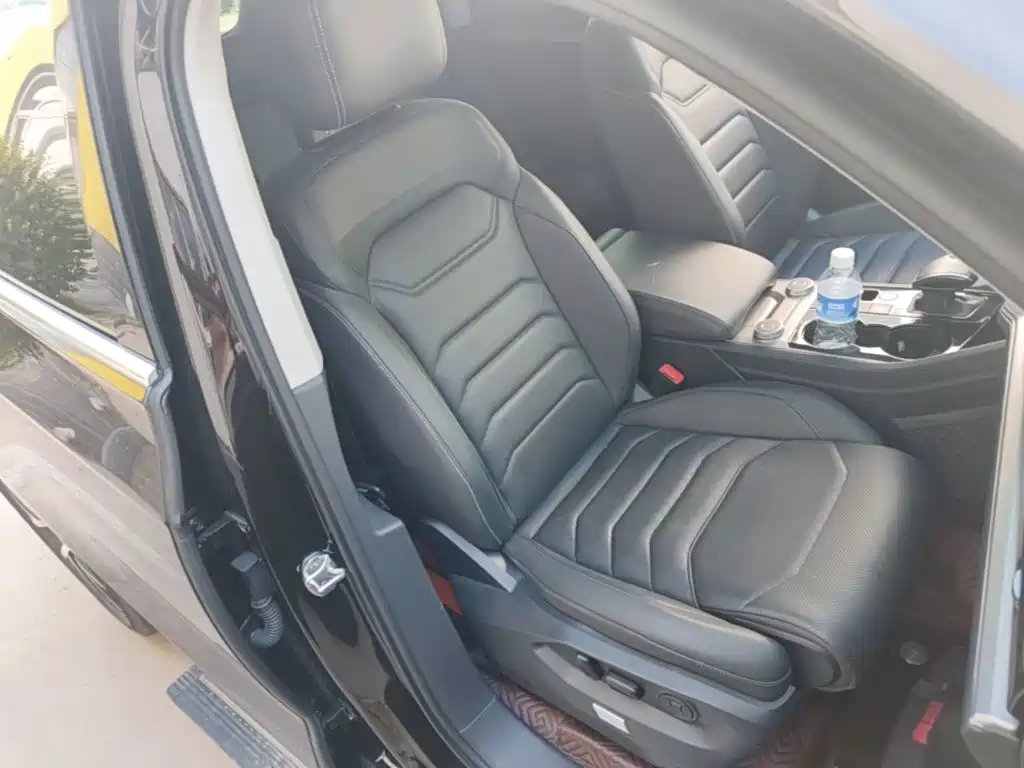 Volkswagen Touareg — миниатюра 25