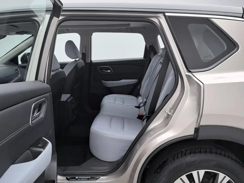 Nissan X-Trail — миниатюра 15