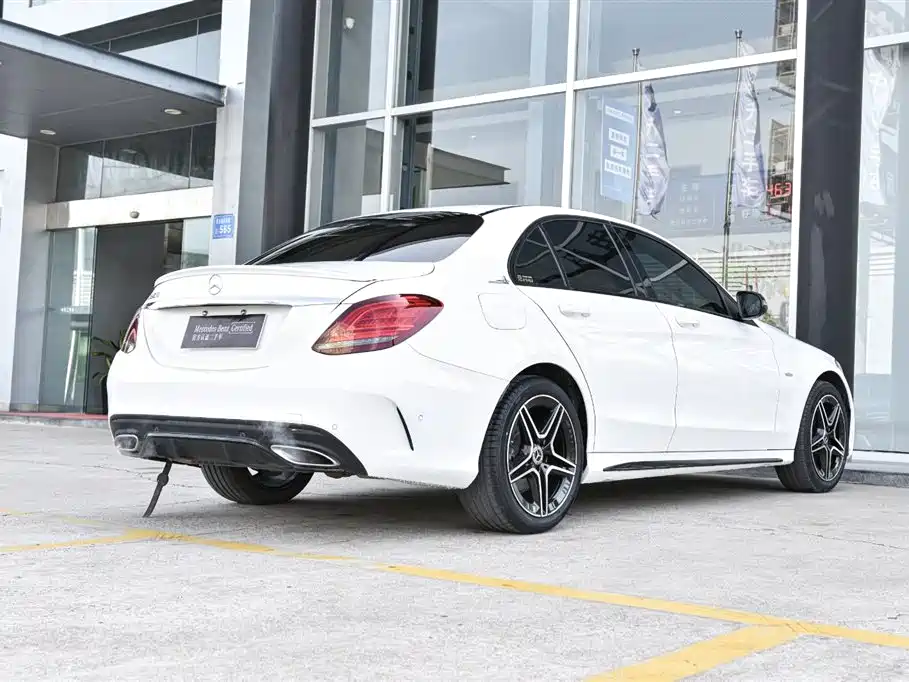 Mercedes-Benz C-Class — миниатюра 18