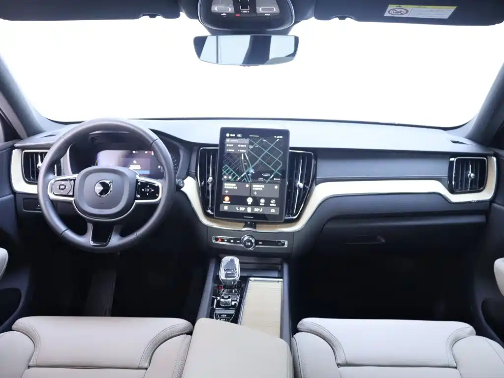 Volvo XC60 — миниатюра 13