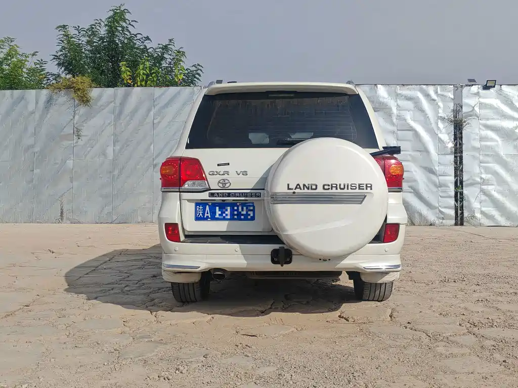 Toyota Land Cruiser — миниатюра 11