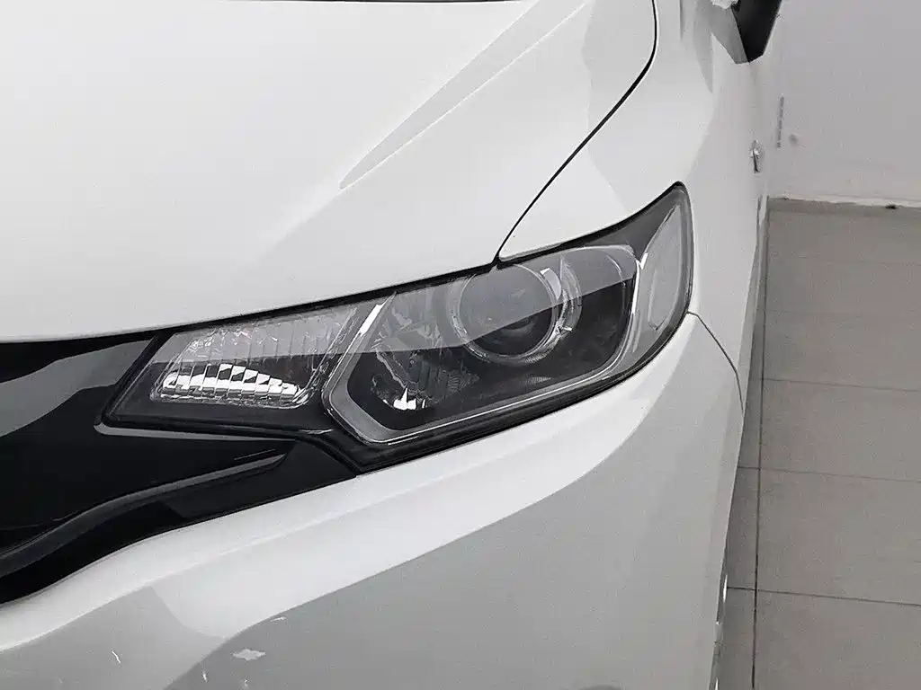 Honda Fit — миниатюра 7