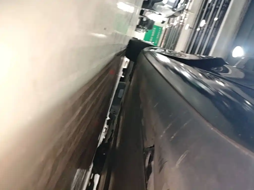 Tesla Model 3 — миниатюра 22