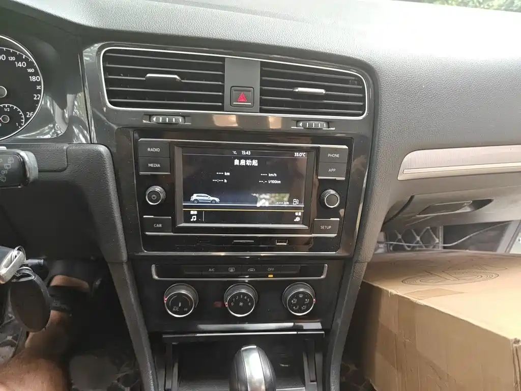 Volkswagen Golf — миниатюра 6