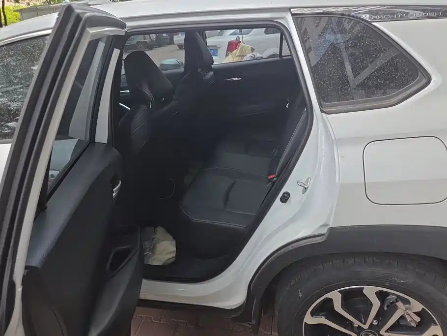 Toyota Frontlander — миниатюра 11
