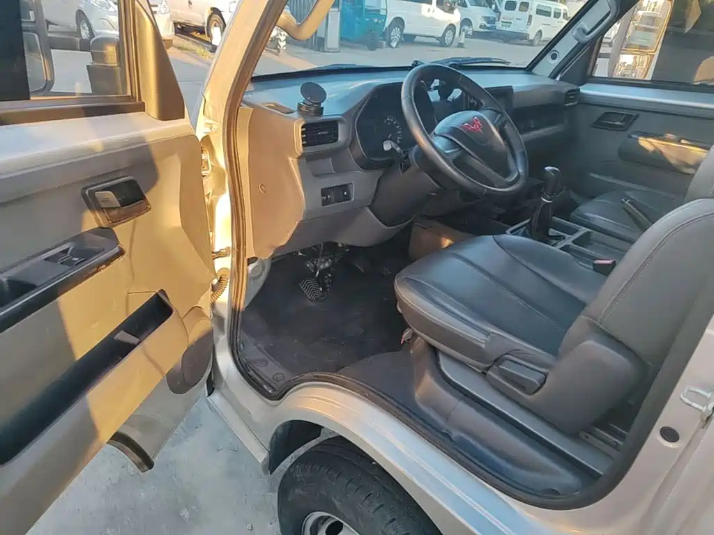 Wuling Wuling Longka — миниатюра 16