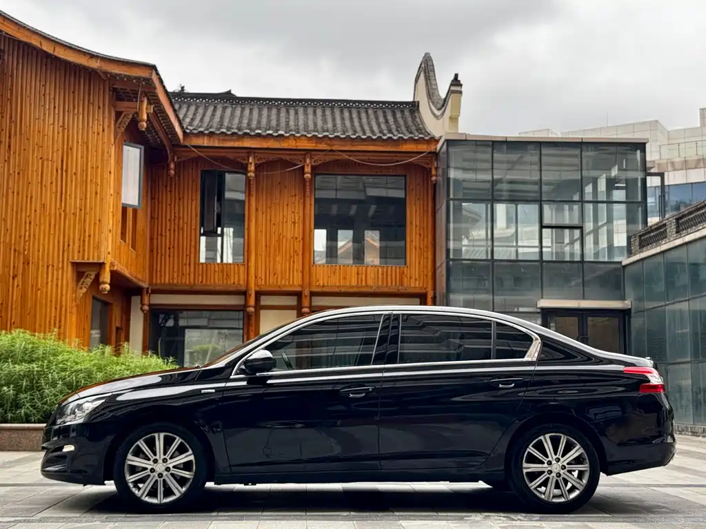 Peugeot 408 — миниатюра 4