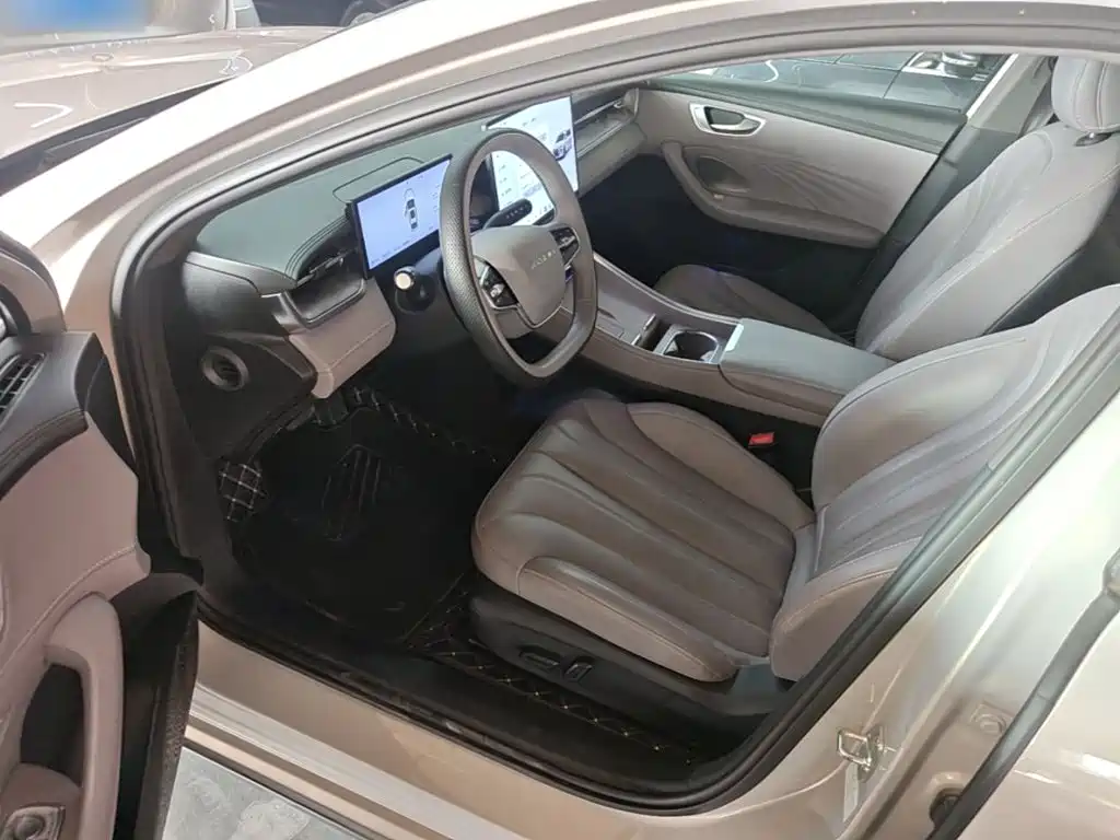 Roewe M7 DMH — миниатюра 16