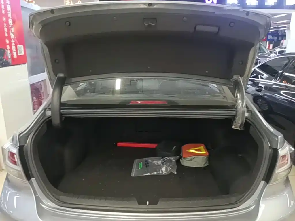 Hyundai Sonata — миниатюра 19