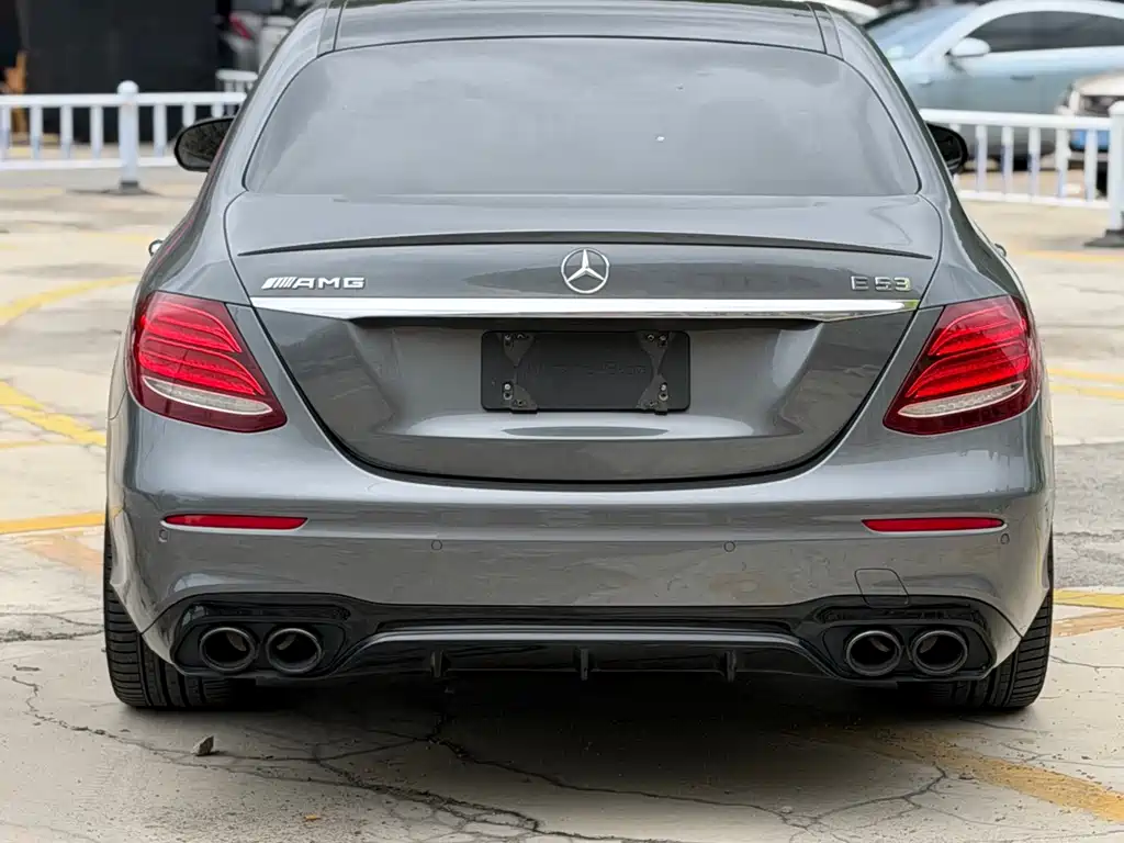 Mercedes-Benz E-Class AMG — миниатюра 14