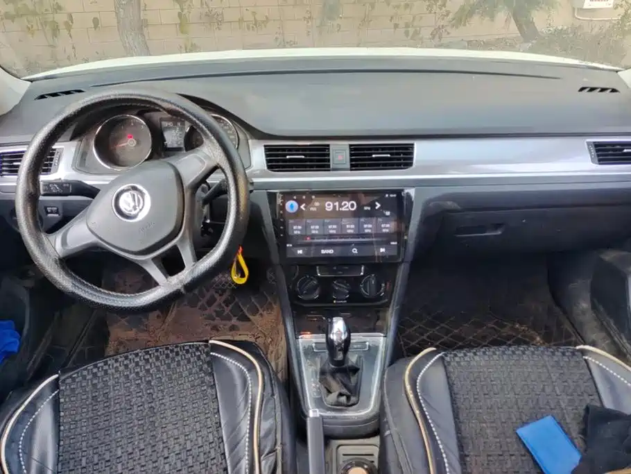 Volkswagen Bora — миниатюра 12