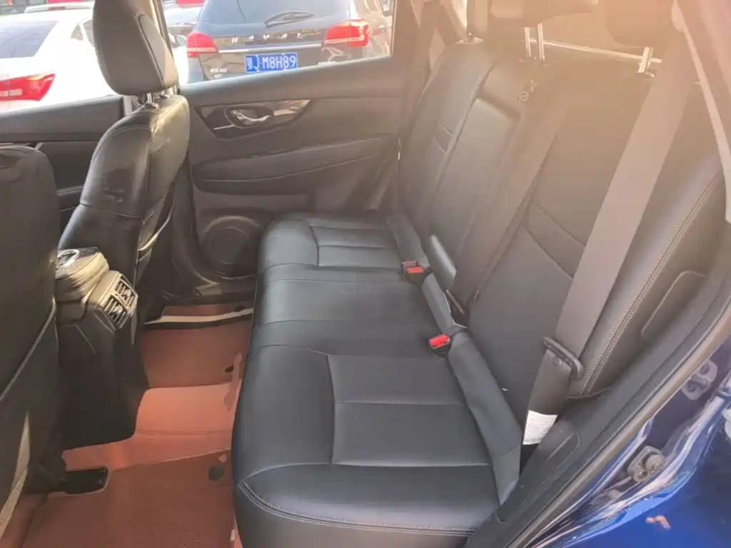 Nissan X-Trail — миниатюра 17