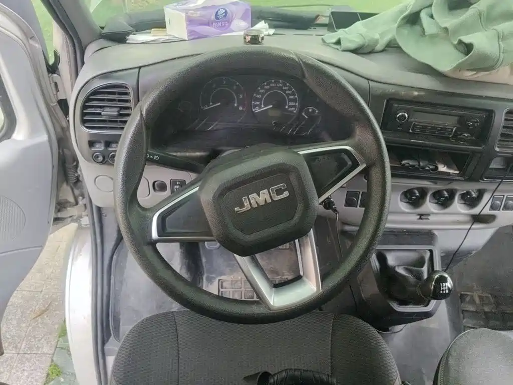 JMC Tesla — миниатюра 6