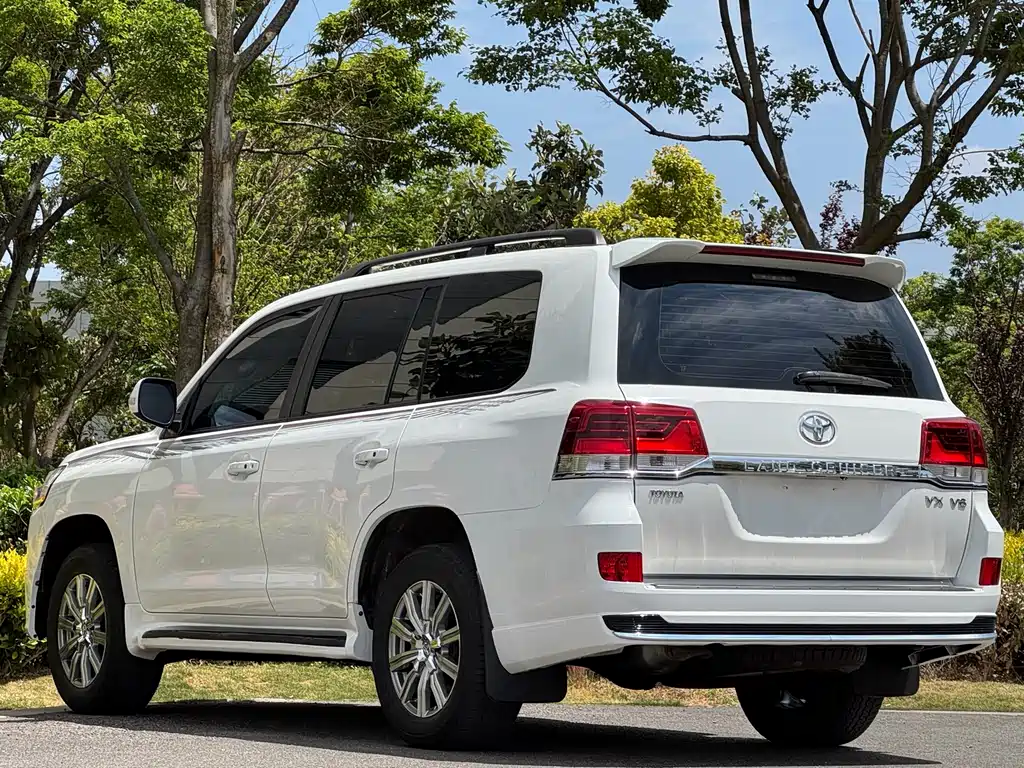 Toyota Land Cruiser 2012 4.0L AT VX