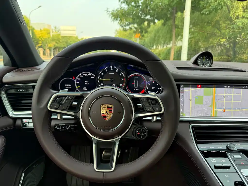Porsche Panamera Hybrid — миниатюра 22