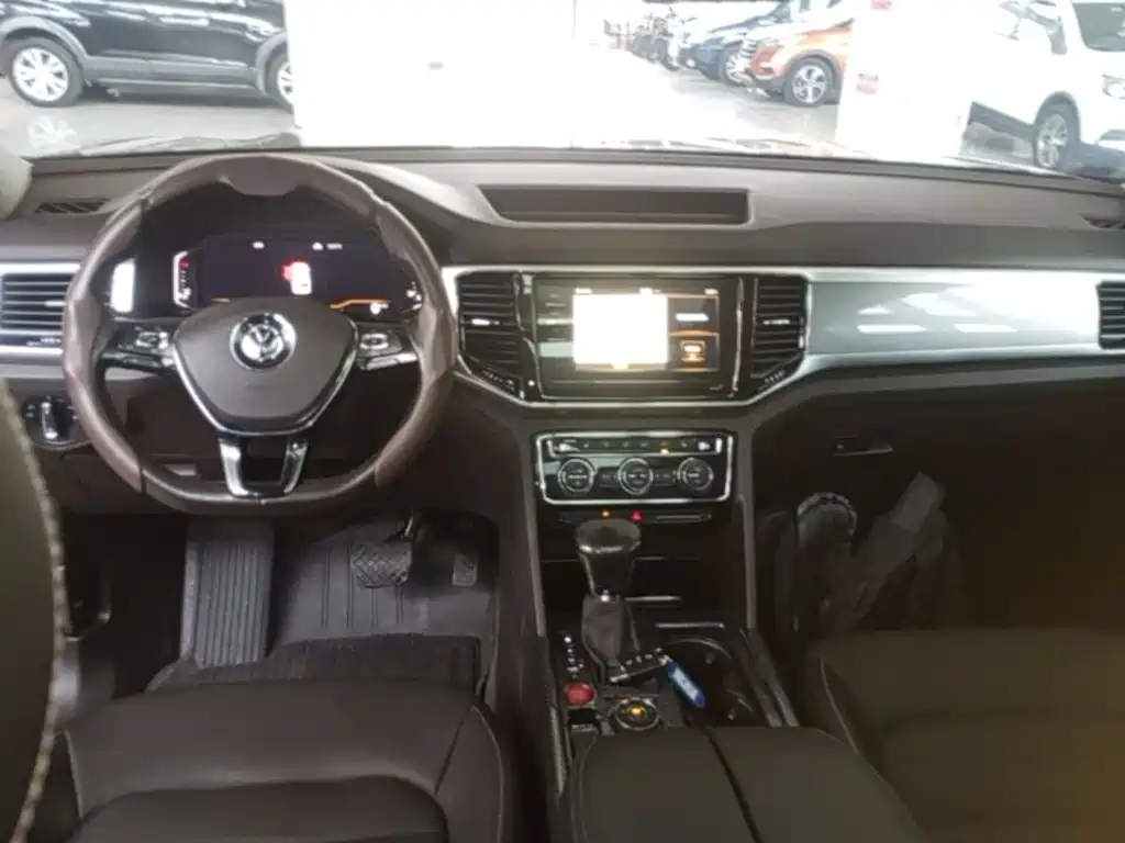 Volkswagen Teramont — миниатюра 10