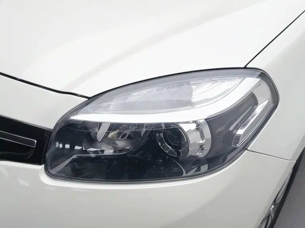 Renault Koleos (Import) — миниатюра 7