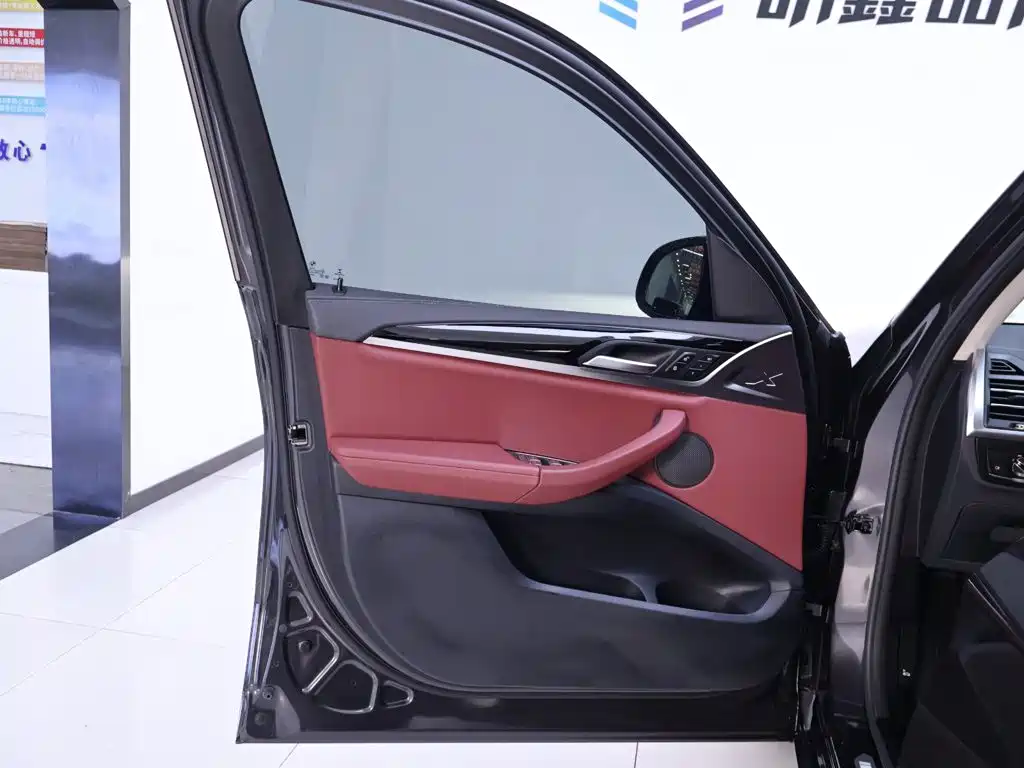 BMW X3 — миниатюра 18