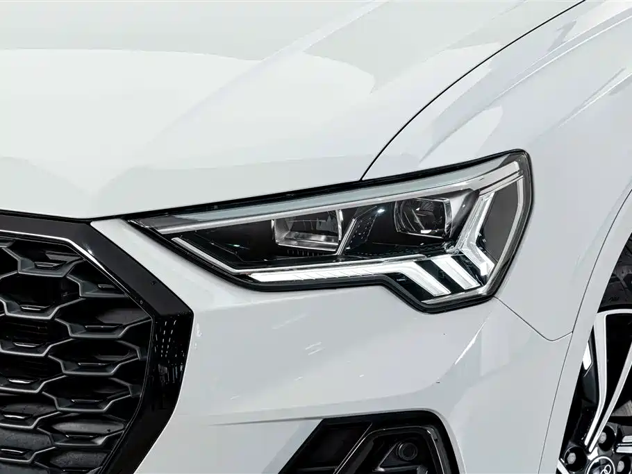 Audi Q3 Sportback — миниатюра 4