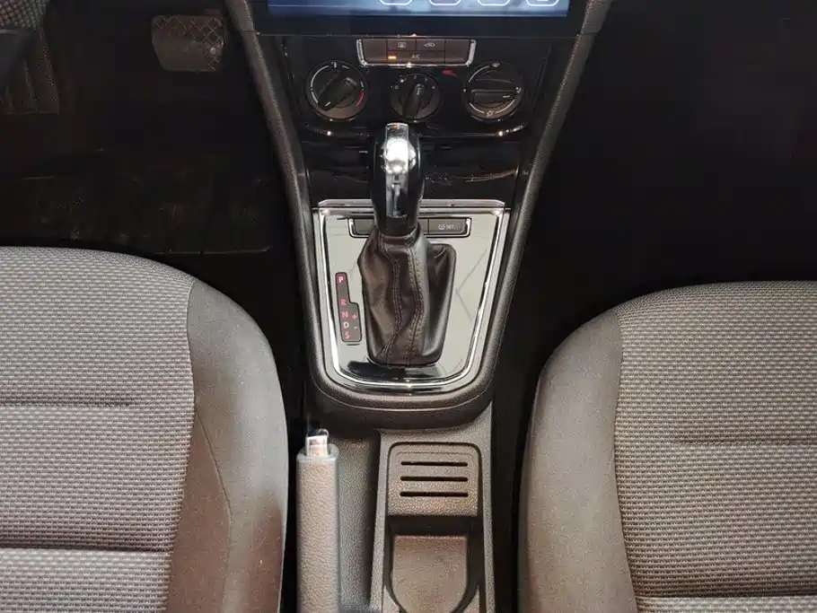 Volkswagen Bora — миниатюра 16
