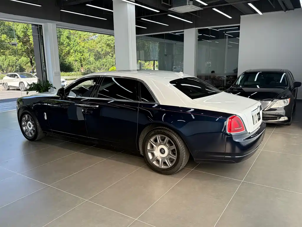Rolls-Royce Ghost — миниатюра 5