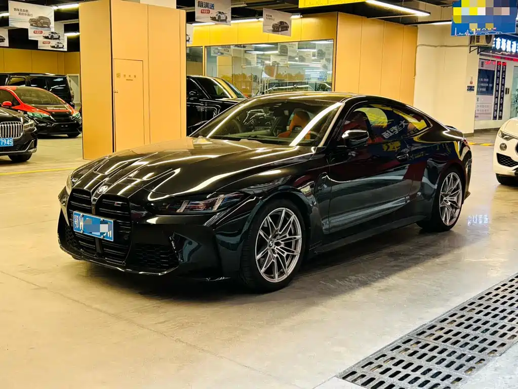 BMW M4