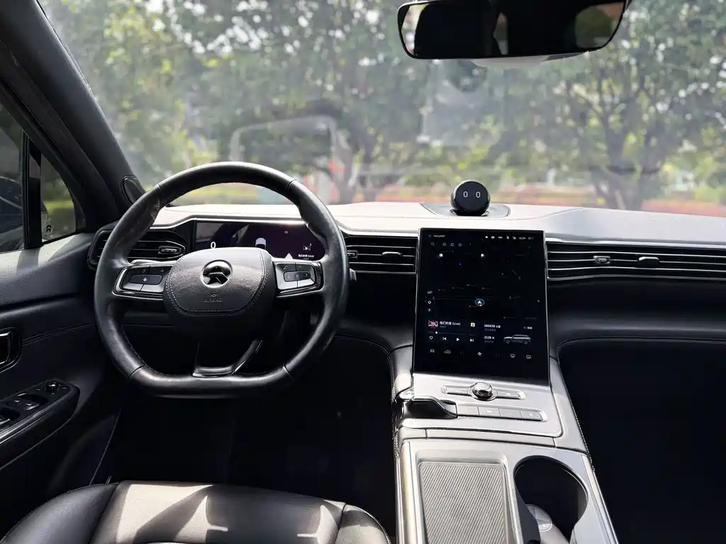 NIO ES6 — миниатюра 23