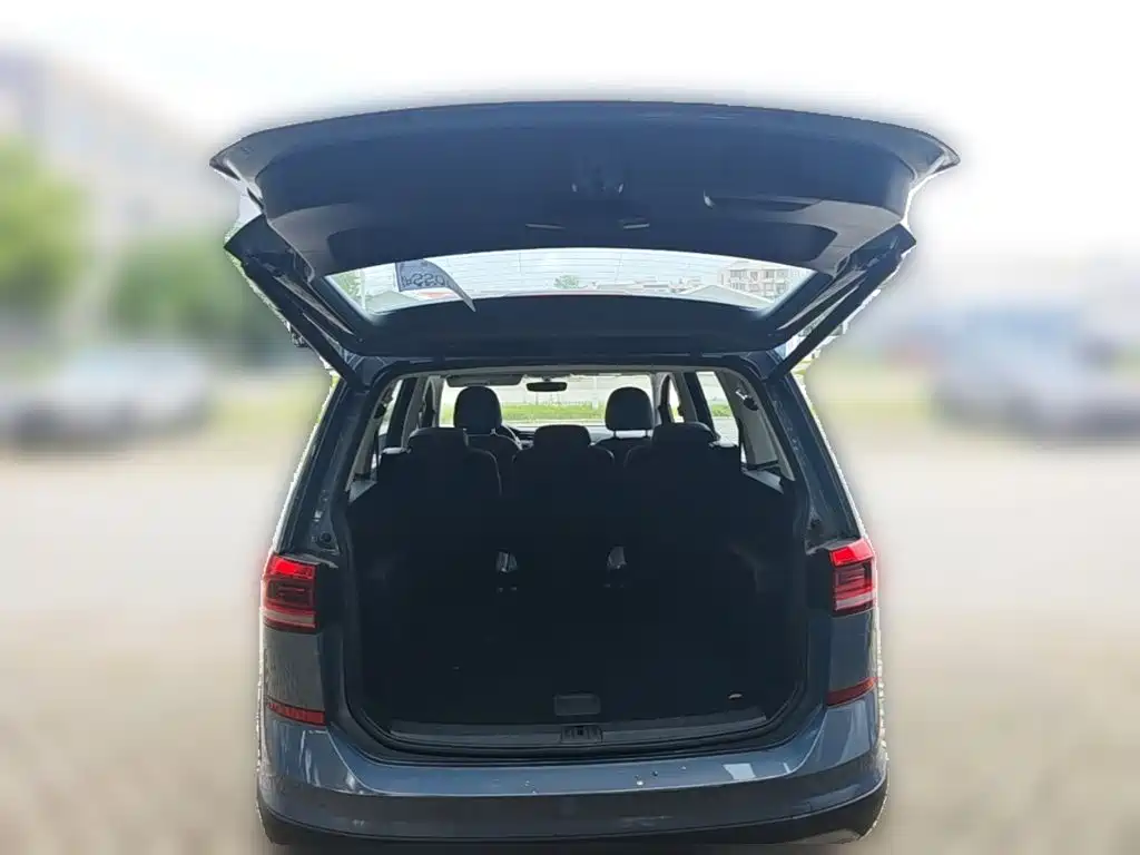 Volkswagen Touran — миниатюра 10