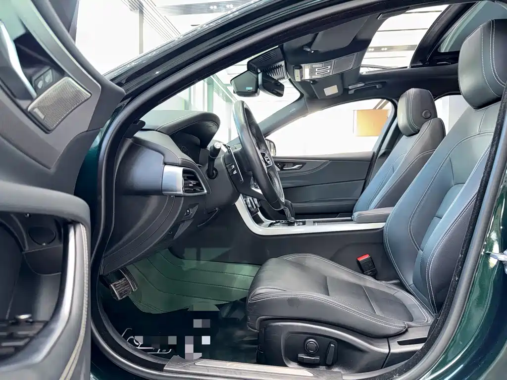 Jaguar XEL 2024 2.0T 250PS R-DYNAMIC S Sport