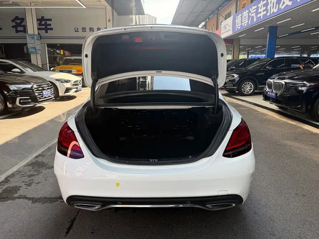 Mercedes-Benz C-Class — миниатюра 18