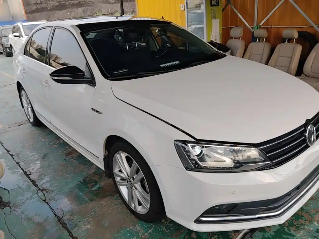 Volkswagen Sagitar — миниатюра 4