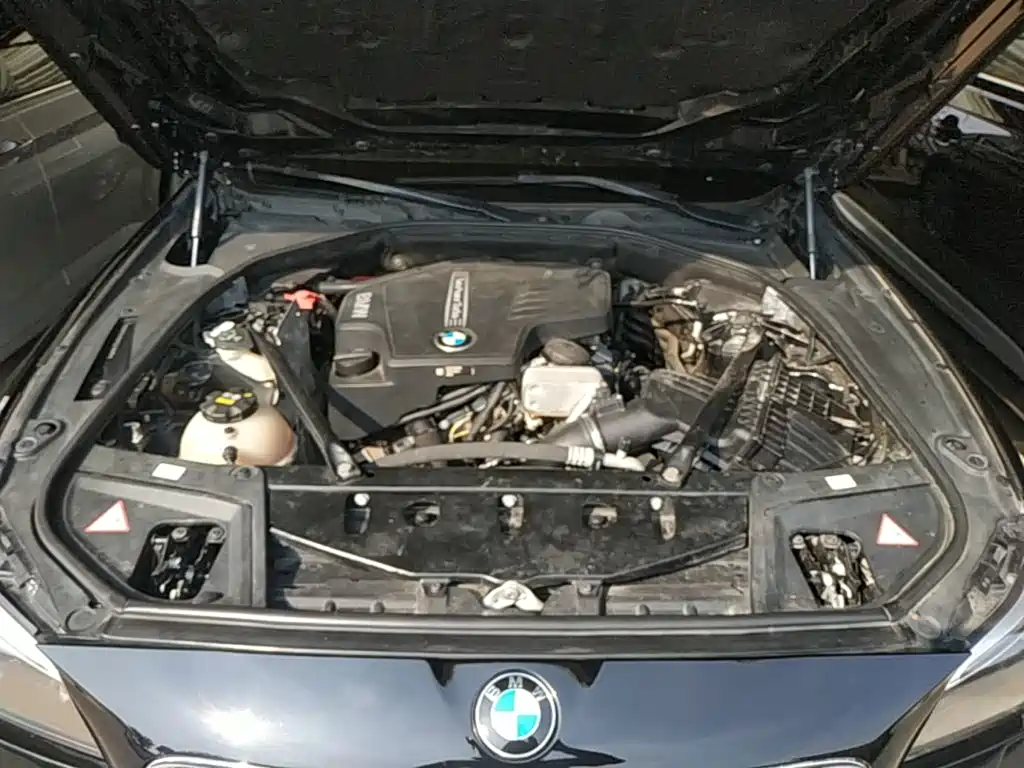 BMW 5 Series — миниатюра 20