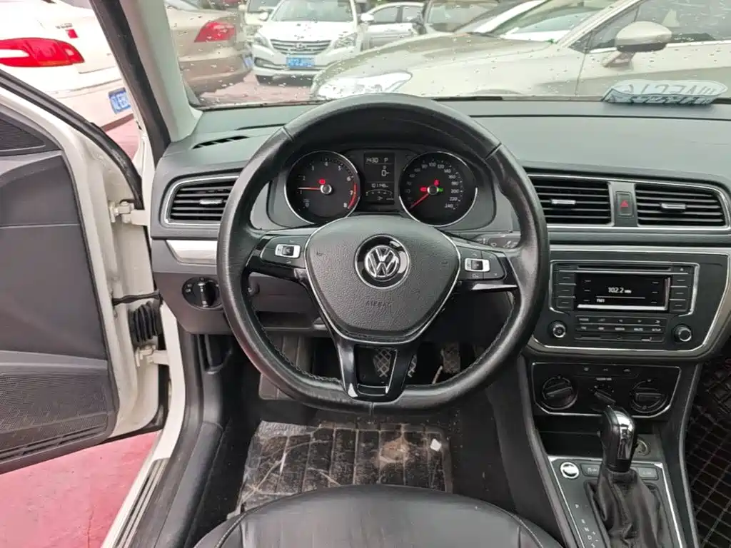 Volkswagen Lavida — миниатюра 11