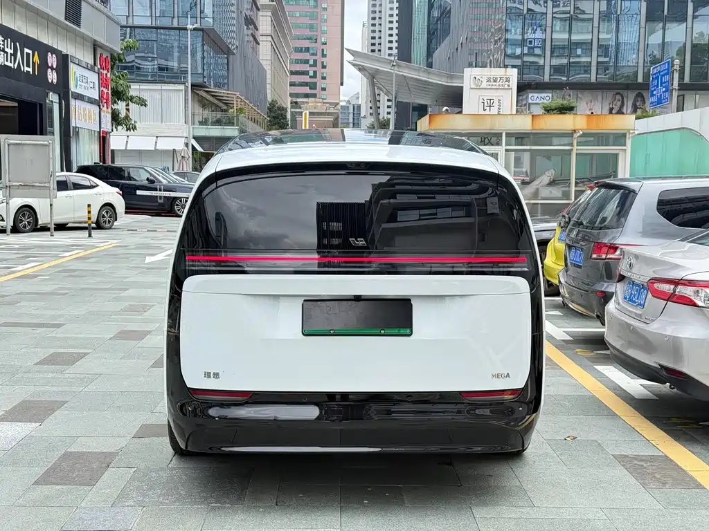 Li Auto Li MEGA — миниатюра 16