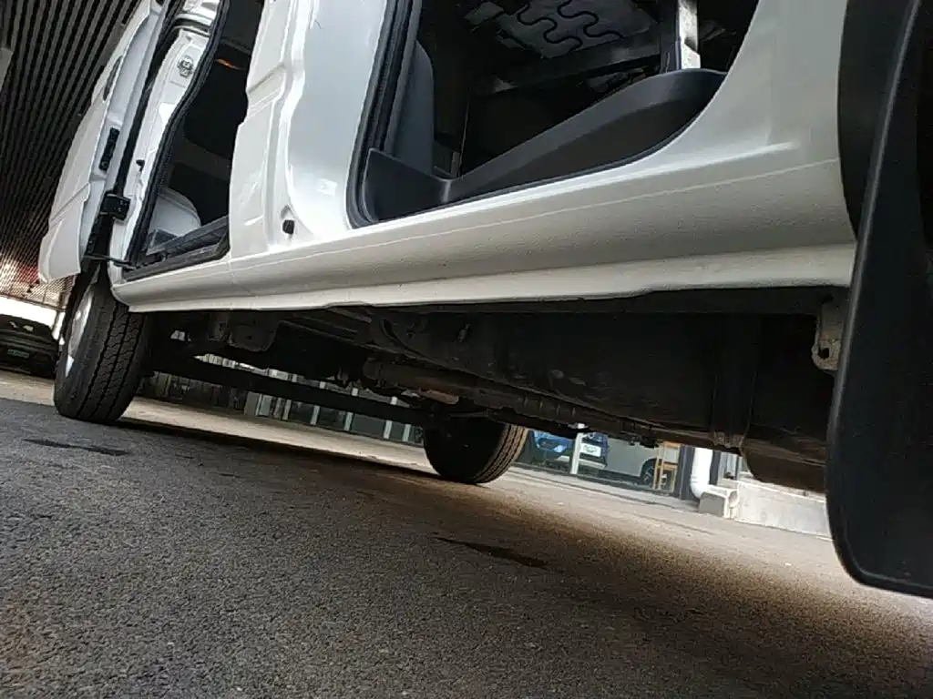 MAXUS V80 — миниатюра 21
