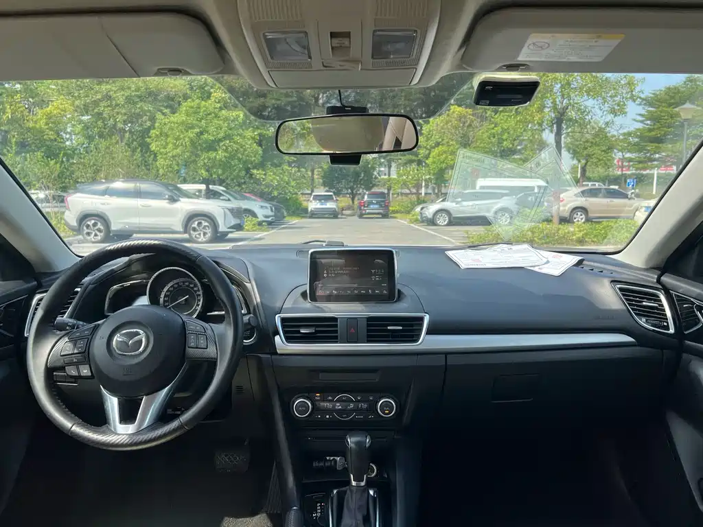 Mazda 3 Axela — миниатюра 11