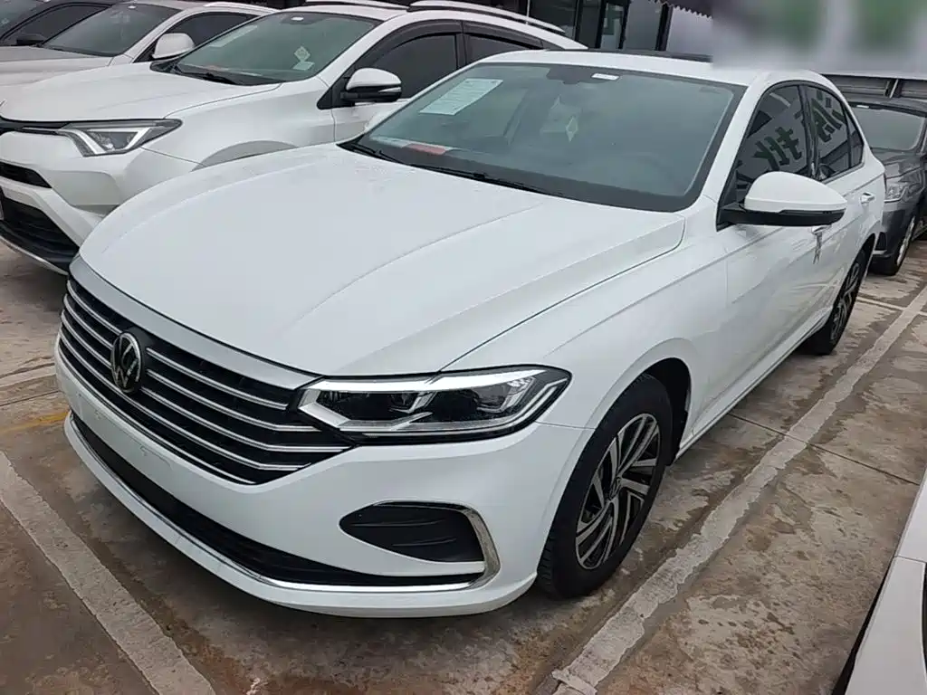Volkswagen Lavida — миниатюра 2