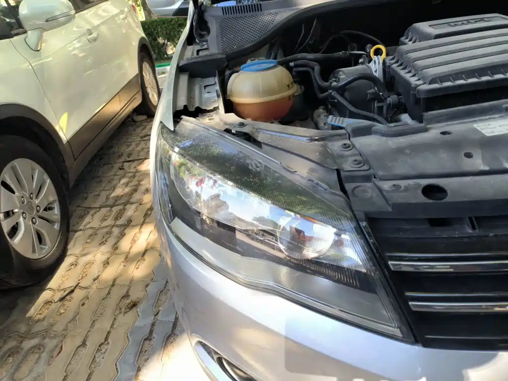 Volkswagen Jetta — миниатюра 7
