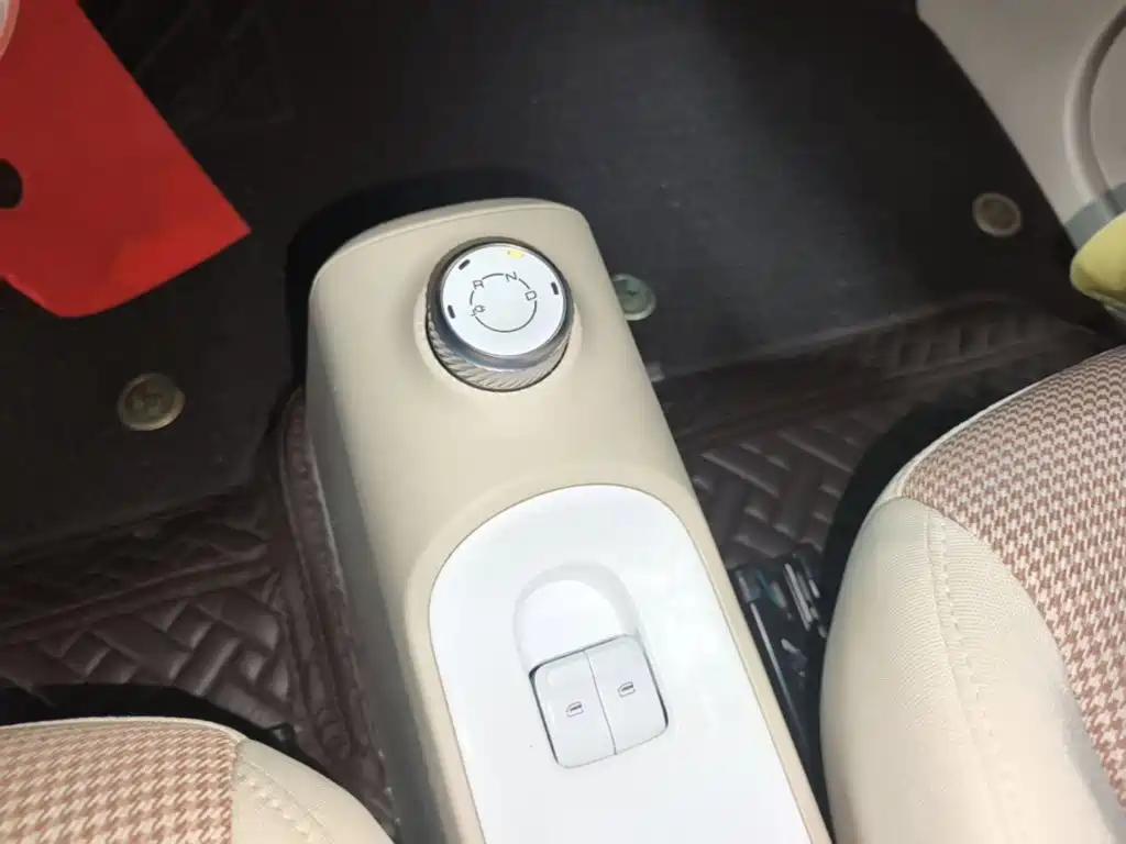 Wuling MINIEV — миниатюра 14